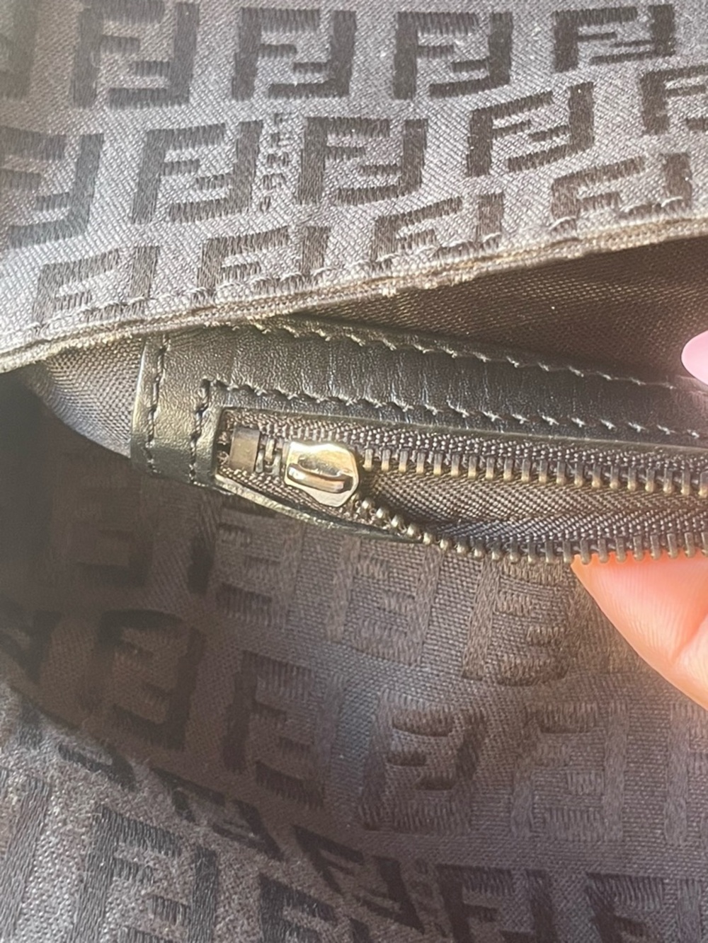 FENDI ZUCCHINO MAMA BAGUETTE - Picture 6 of 16